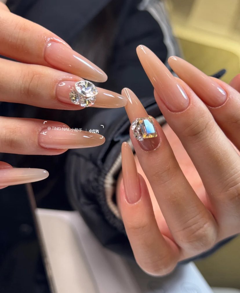 High Five Nail Bar nail work in Dallas, Texas
